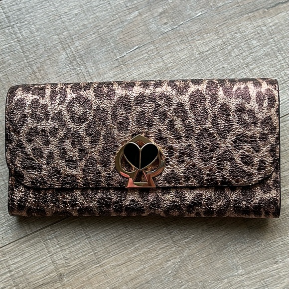 NWOT Kate Spade Nicola leopard metallic rose gold leather twistlock long wallet